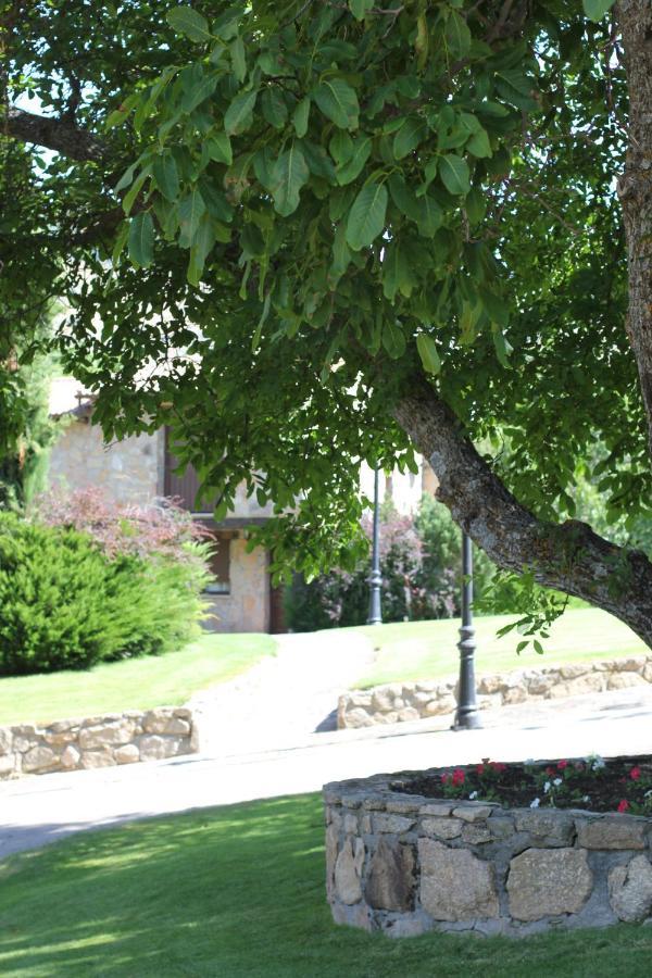 Hotel Ribera Del Corneja Navacepedilla de Corneja 외부 사진