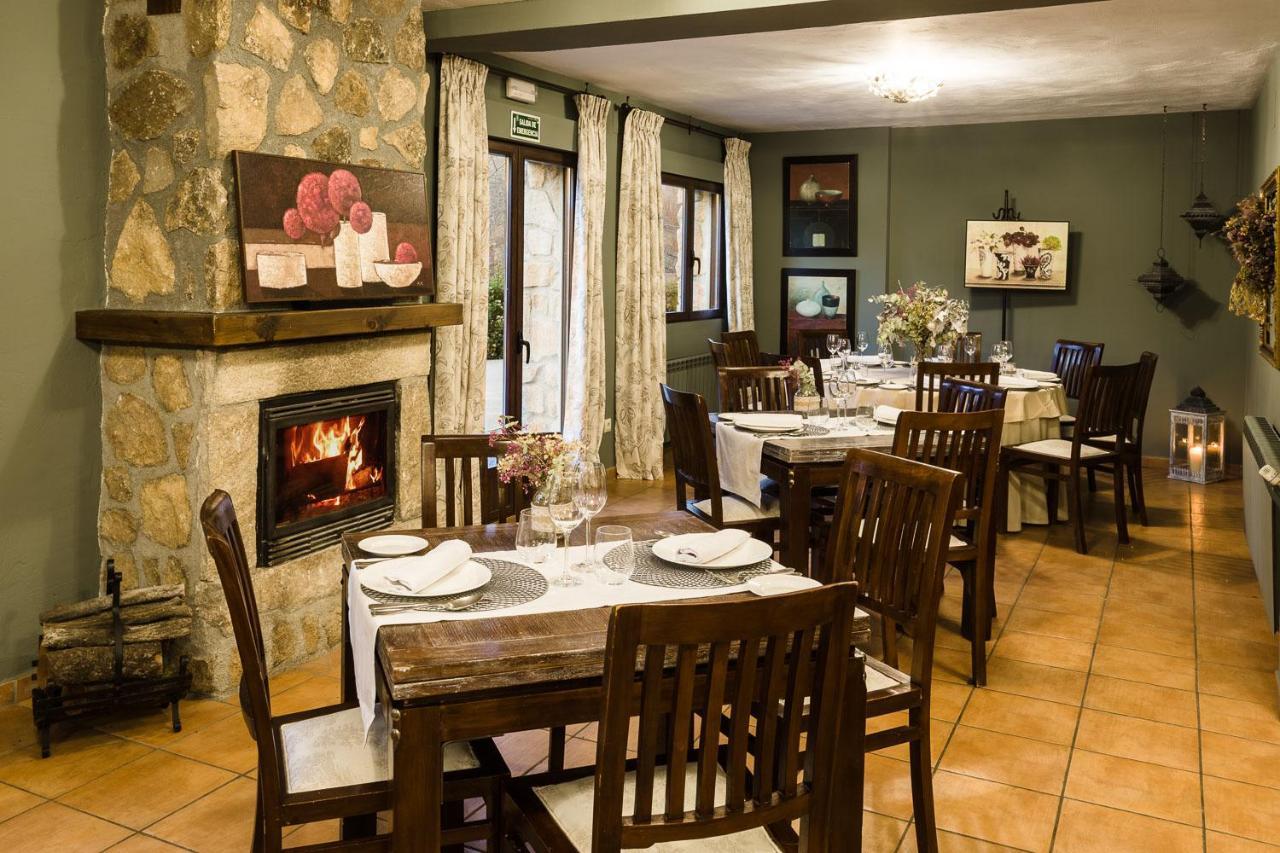 Hotel Ribera Del Corneja Navacepedilla de Corneja 외부 사진
